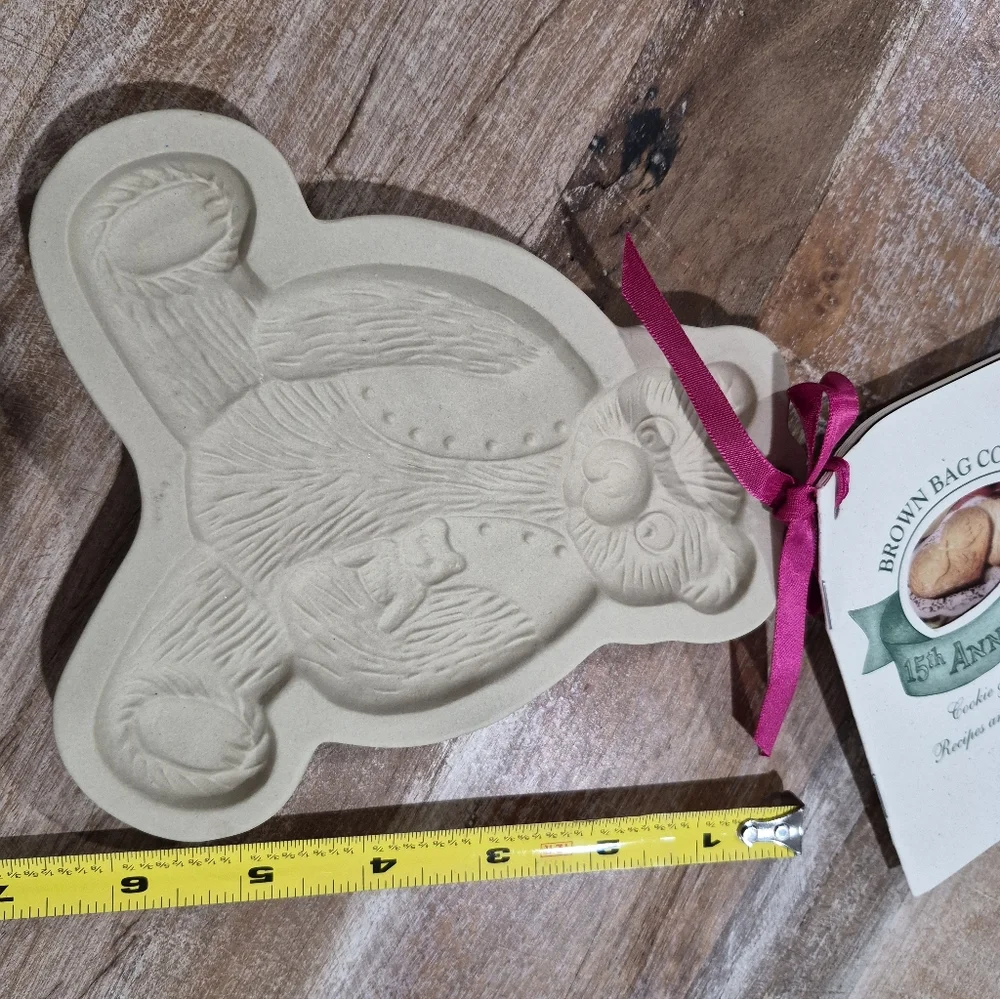 Vintage Brown Bag Cookie Art Stoneware 1984Teddy Bear Cookie Mold with Recipes